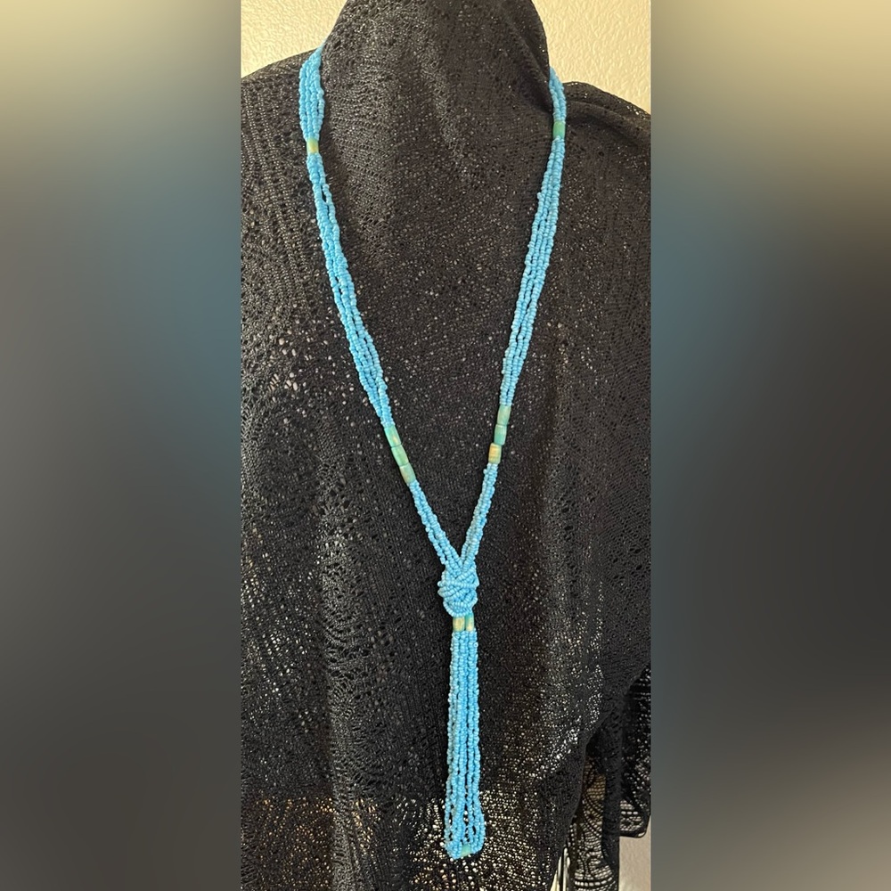 70s Vintage Blue Beaded Necklace c15